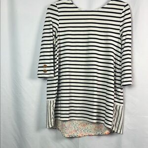 Matilda Jane with Joanna Gaines Striped 1/2 Sleeve Top floral XS